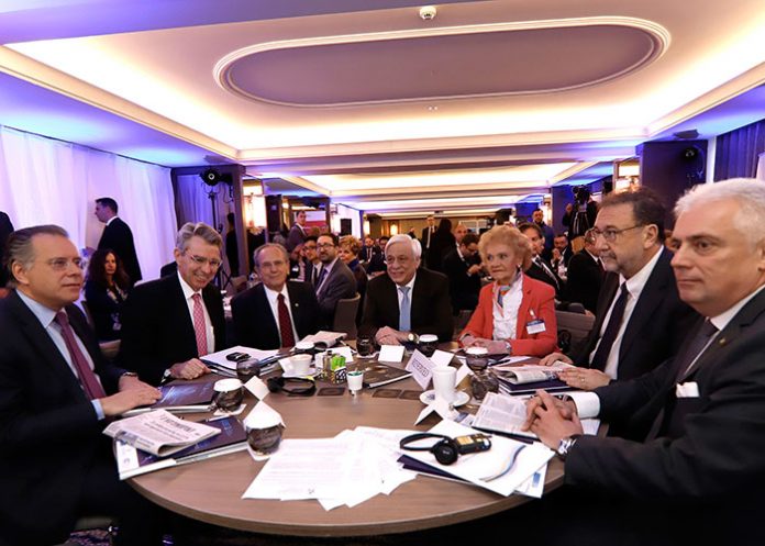 Ανάπτυξη με επίκεντρο τις Εξαγωγές